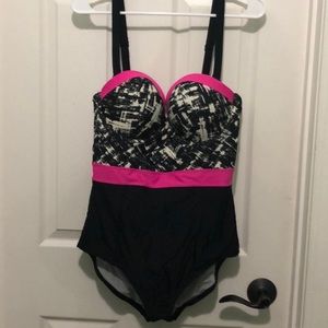 Torrid bathing swimsuit sz 0